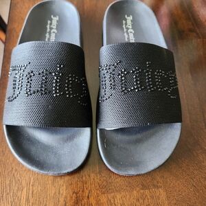 NWB JUICY COUTURE BLACK SLIDES